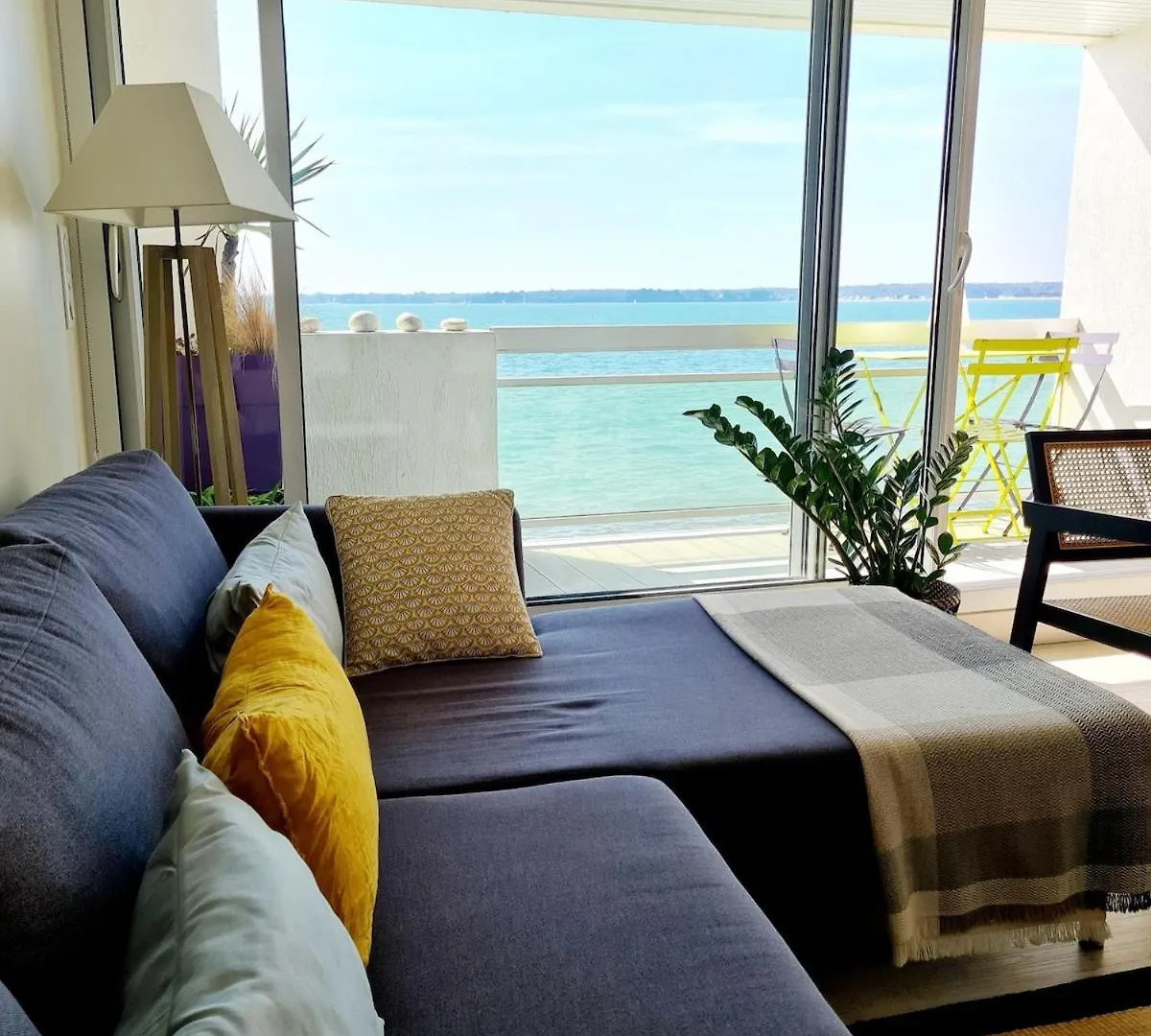 Splendide Appartement Face A La Mer, Parking, Wifi 콩카르노