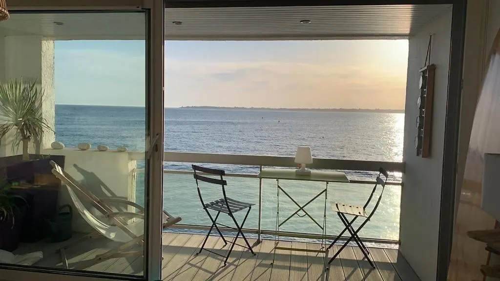 Splendide Appartement Face A La Mer, Parking, Wifi 콩카르노