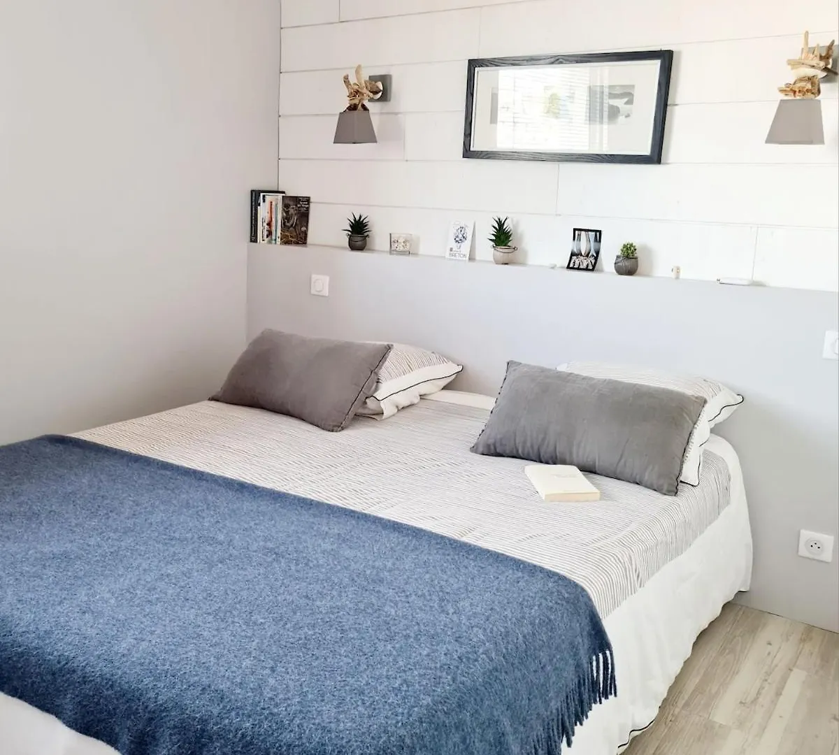 아파트 Splendide Appartement Face A La Mer, Parking, Wifi 콩카르노